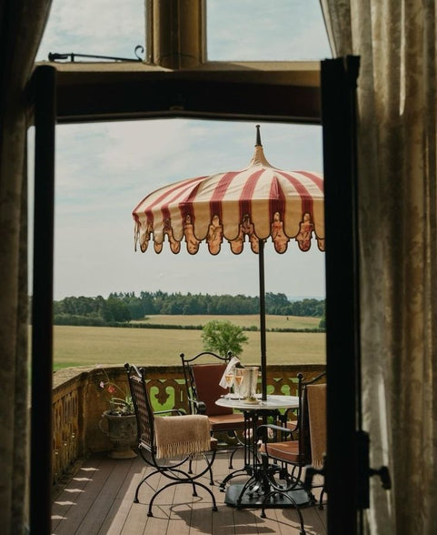 5 Must-Haves for a Resort Suite at Home