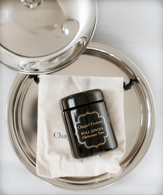 Chapel Factory Scented candle - Full Epicea - Christmas Tree Christmas Candle from Chapel Factory - FULL EPICEA in hotel cloche, zoomed-in shot