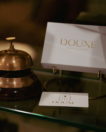 DOUXE Gift Card in Giftbox DOUXE Gift Card in Giftbox