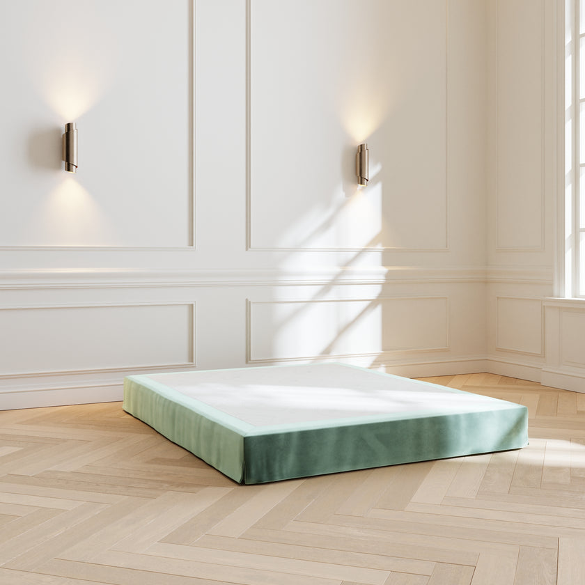 Bed Valance Bibury Cotswolds – Nobilis Velour