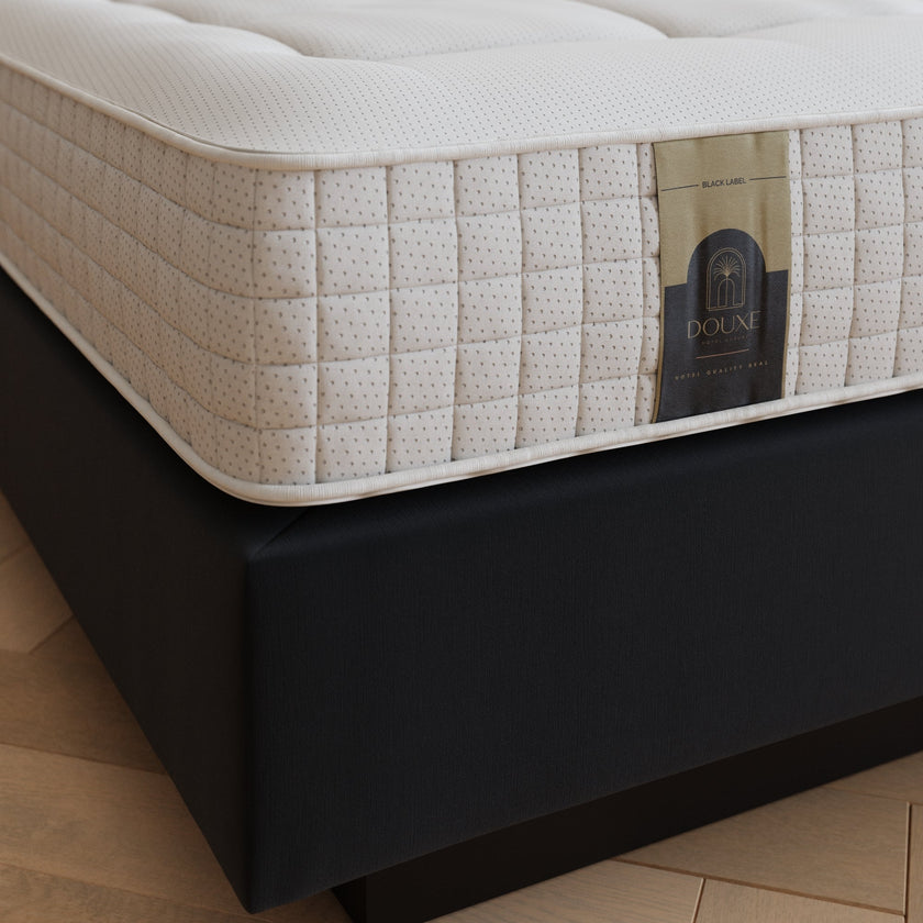 DOUXE Hotel Box Spring Jet Black