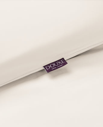 Duvet Cover Set & Fitted Sheet Percale | Chalk White Duvet Cover Set & Fitted Sheet Percale | Chalk White