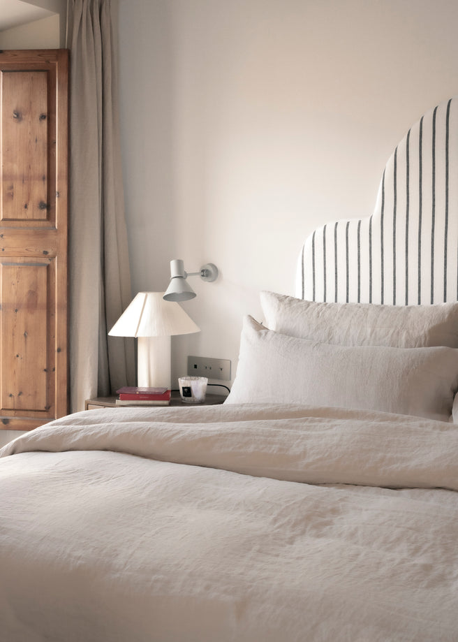 Summer Suite Linen Bedding Set