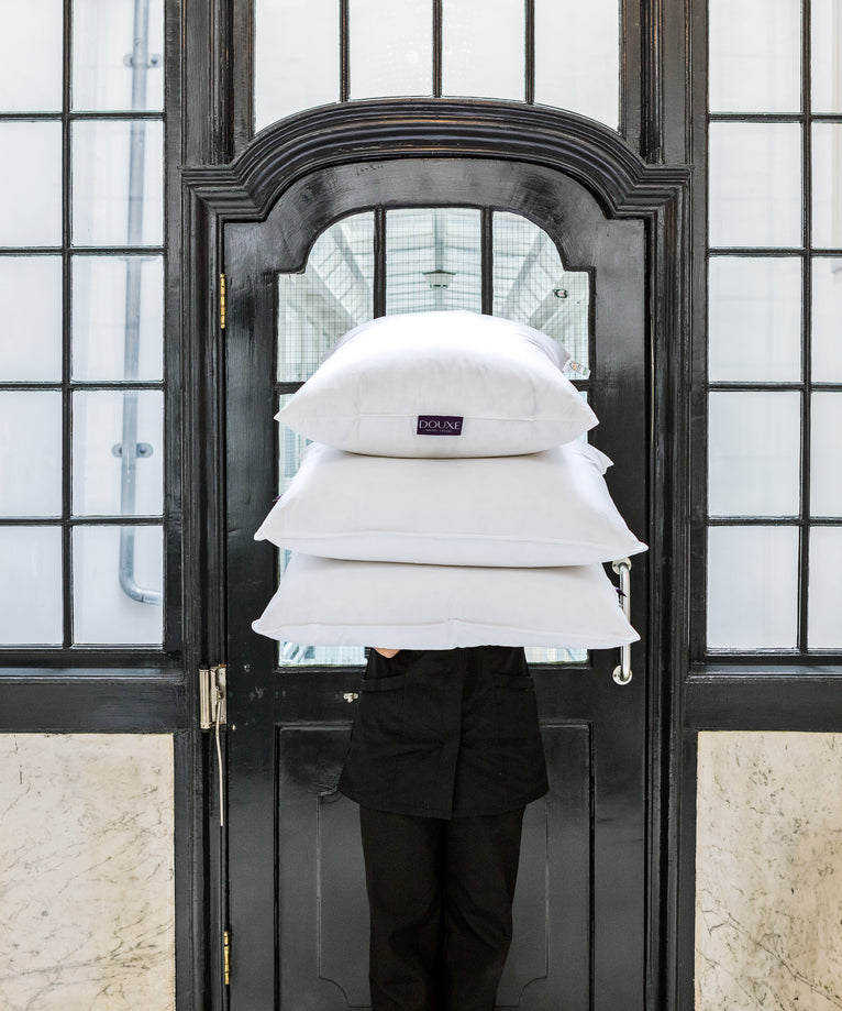 Okura Pillow | Microdown | 50x90 cm