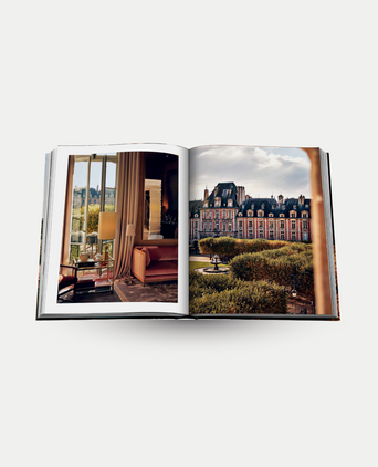 Paris Chic - Assouline Coffee Table Book Paris Chic - Assouline Coffee Table Book