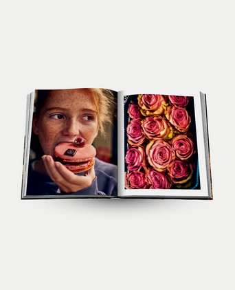 Paris Chic - Assouline Coffee Table Book Paris Chic - Assouline Coffee Table Book