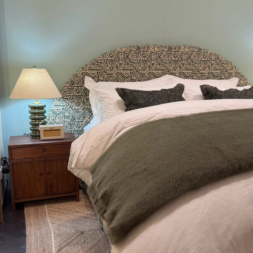 Mantas Ezcaray Throw 260×240 cm | Dark Green