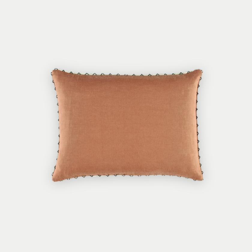 Élitis Gaia Decorative Cushion
