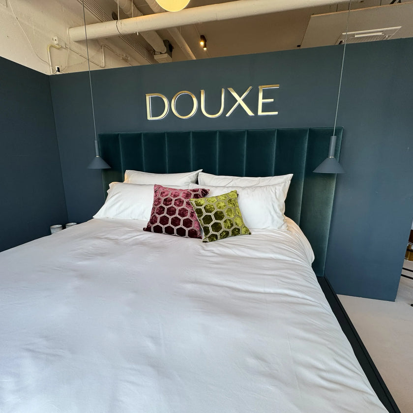 Otello Hotel Bed with Souplesse Mattresses & Prestige Featherbed | 200×200 cm | Outlet
