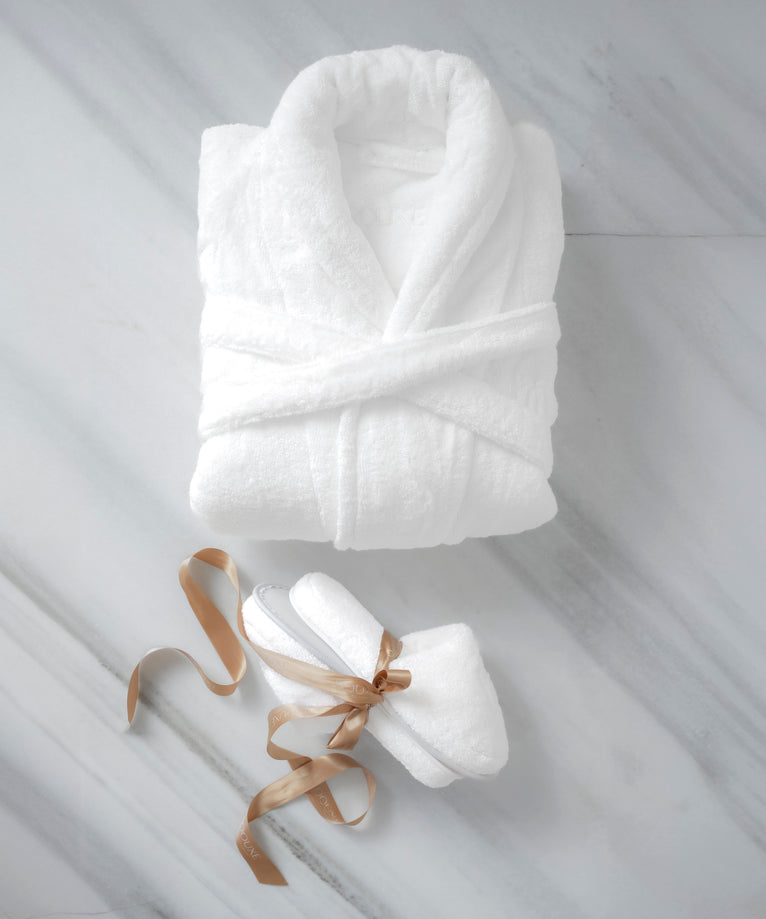 Bathrobe and slippers gift set | White