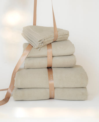 Towel set Deluxe (8 pcs) | Pebble Beach