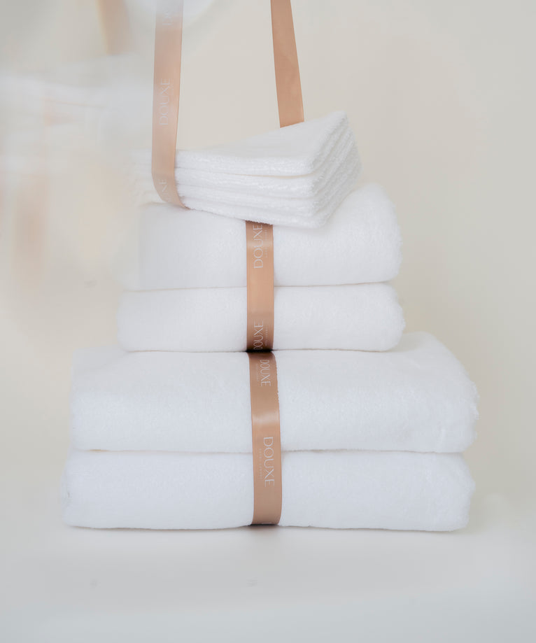 Towel set Deluxe (8 pcs) | White