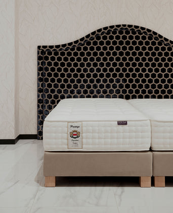 Headboard Pulitzer