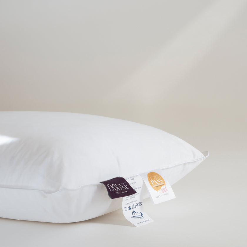 Microdown Body Pillow | 80x80cm