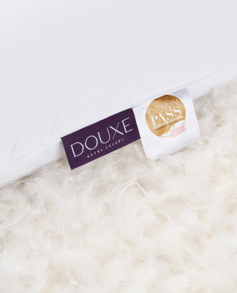 DOUXE Down Pillow - 50x90 cm