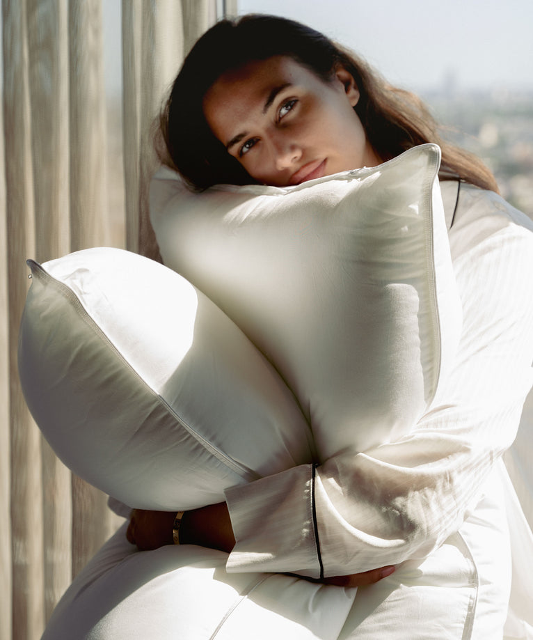 Okura Pillow | Microdown | 50x90 cm