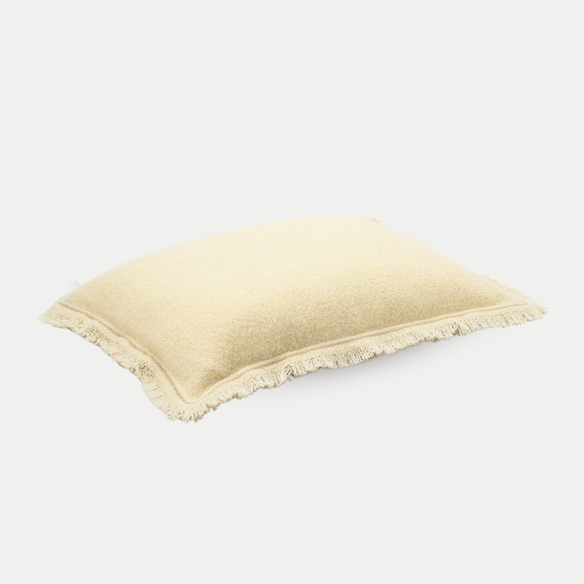 Élitis Balzac Throw Cushion Neige