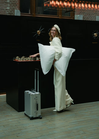 DOUXE Down Bedding Set | White Flange