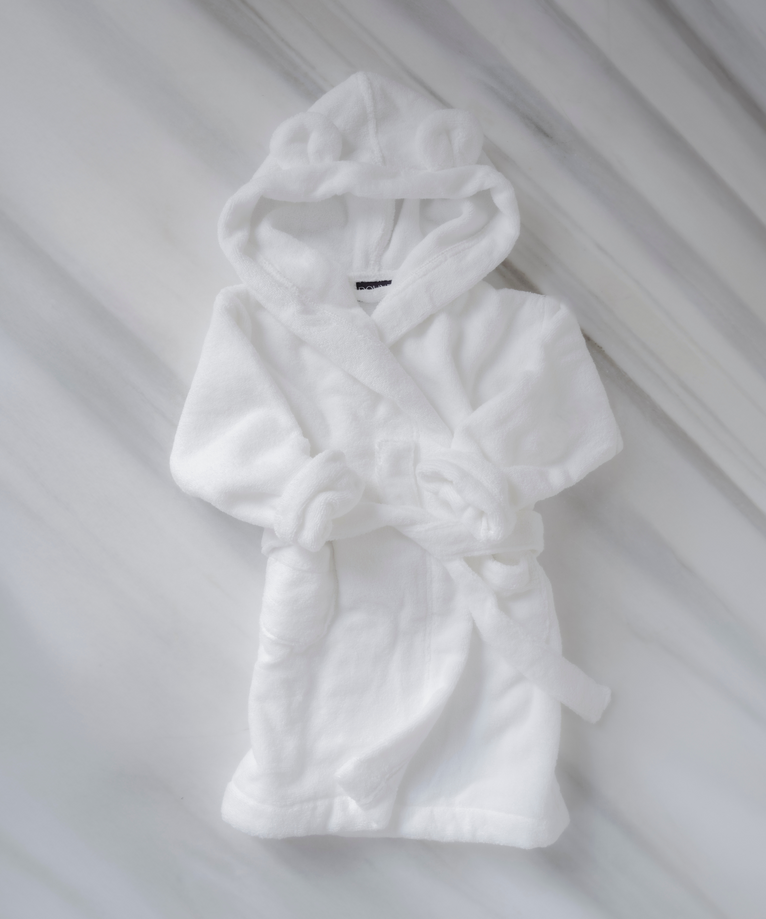 Bathrobe for kids in white with tedy ears, in size 4-6 years, flat lay shot