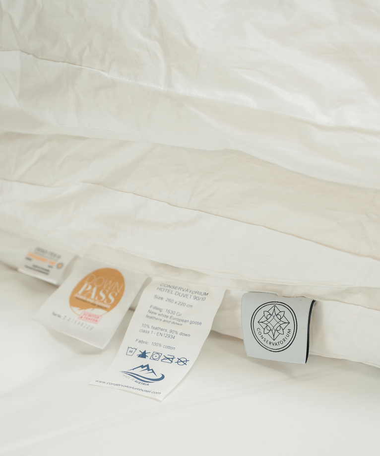 Conservatorium Hotel Duvet | Down Duvet