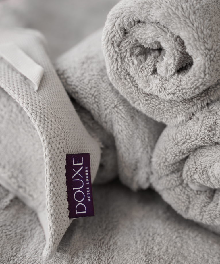 DOUXE Hotel Towel Set Luxury | Silver Grey